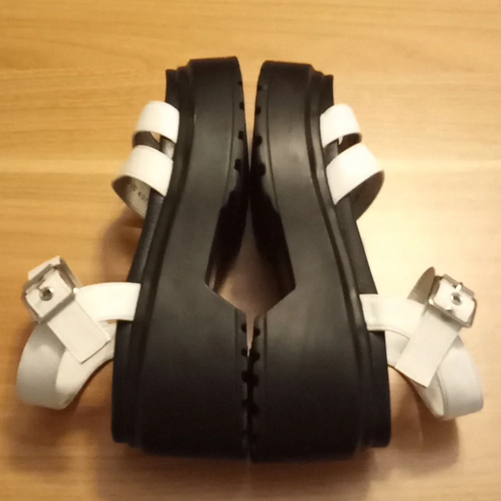 Nasty Gal Platform Sandals in NG Size 4 which is a US Size 7 (NWT)